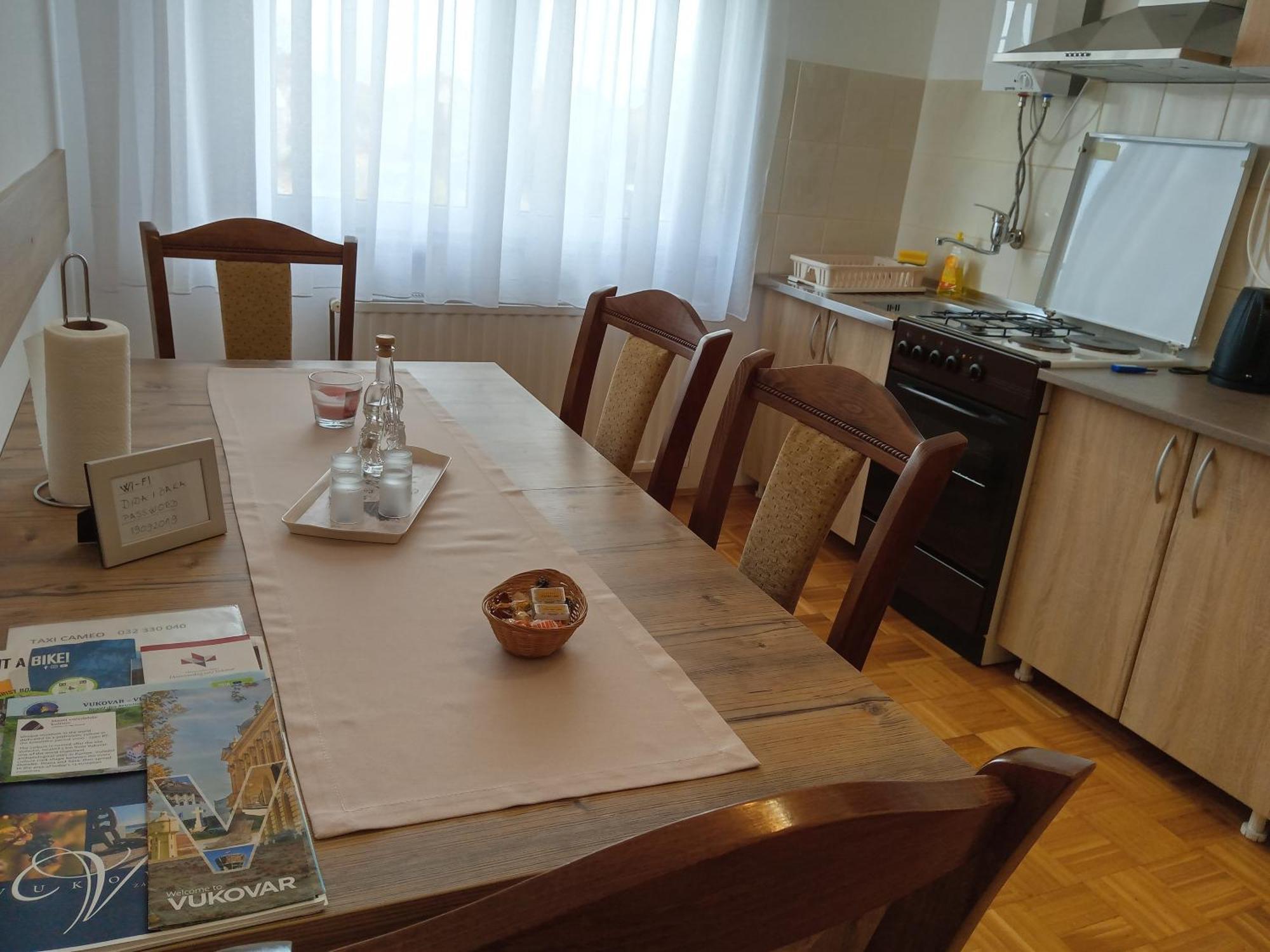 Apartman Kod Dide I Bake فوكوفار المظهر الخارجي الصورة