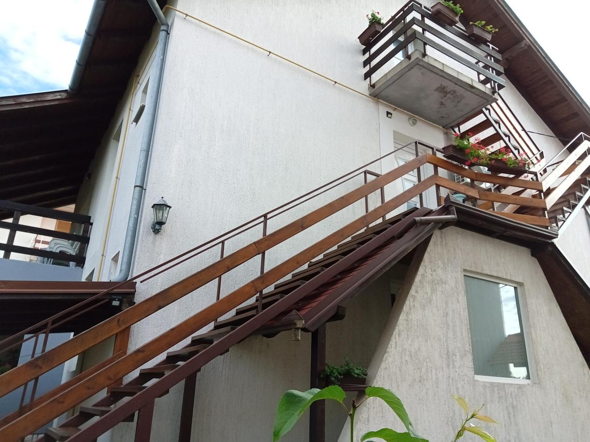 Apartman Kod Dide I Bake فوكوفار المظهر الخارجي الصورة